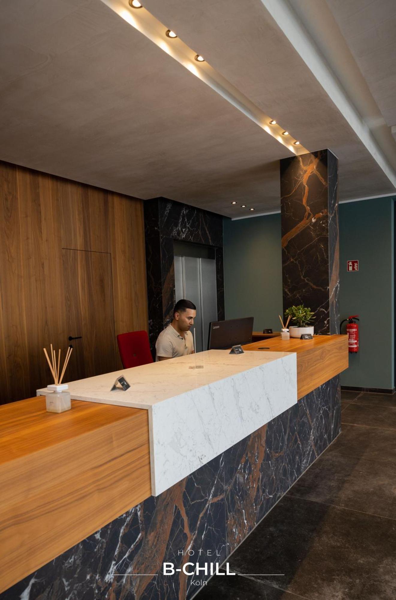 Hotel B-Chill Kolín nad Rýnem Exteriér fotografie